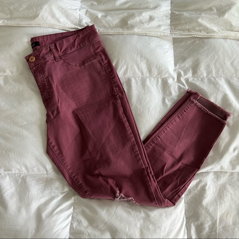 Refuge Jeans | Distressed Skinny | 12